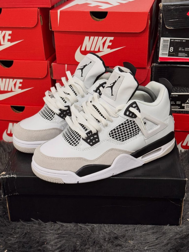 Jordan 4 military black
