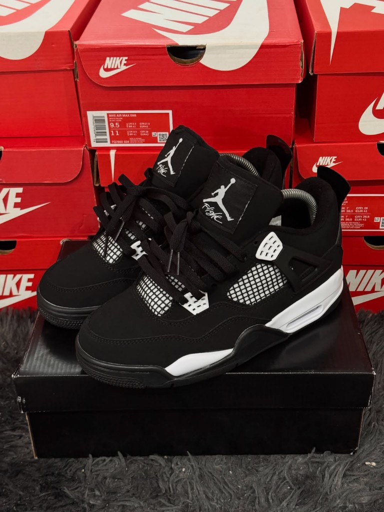 Jordan 4 white thunder