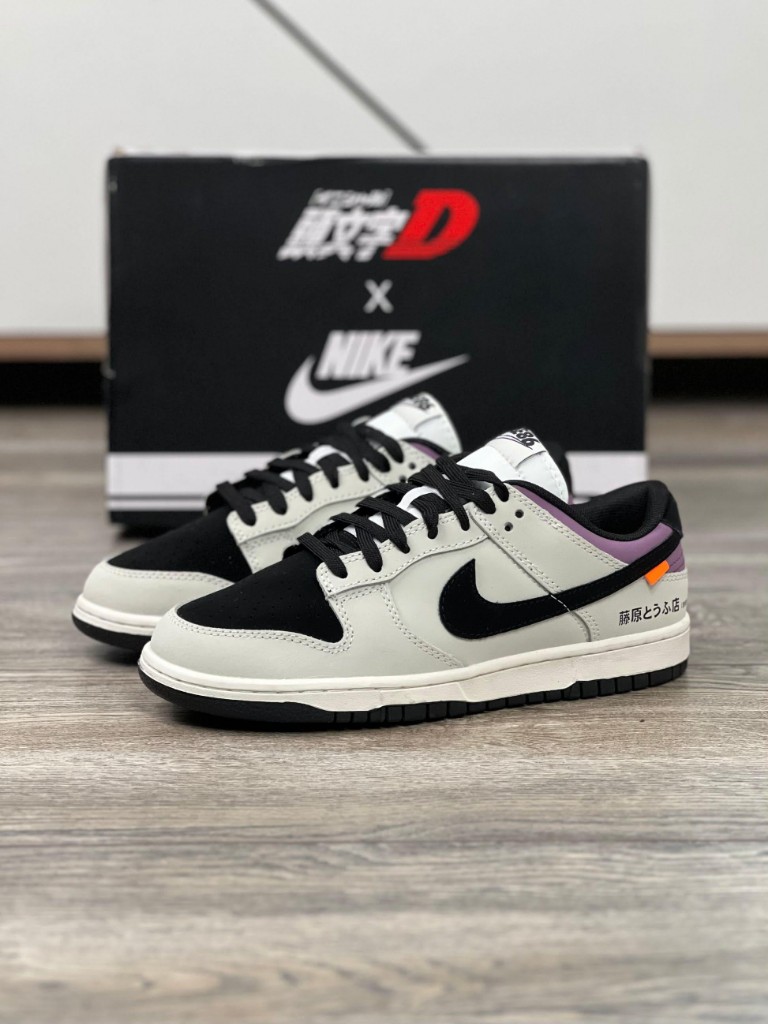 Nike Dunk Low intial