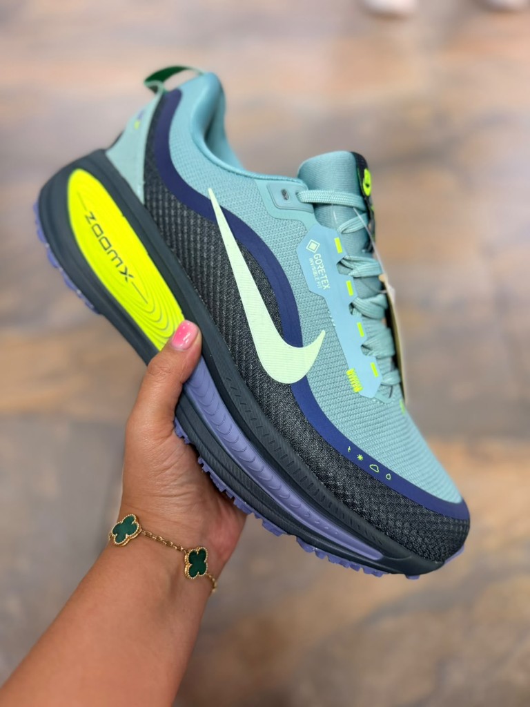 NIKE VOMERO 18 Caballero