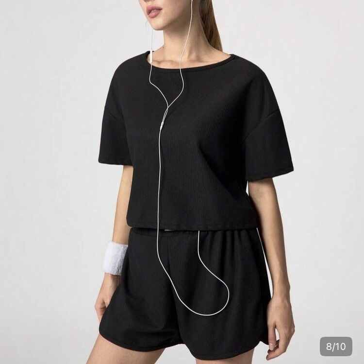 Conjunto negro deportivo
