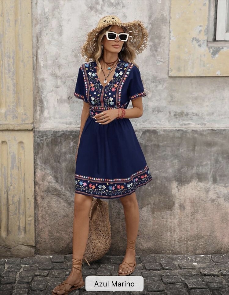 Vestido azul marino bordado