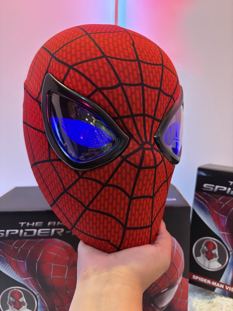 Máscara mecánica ojos móviles luz led Spiderman