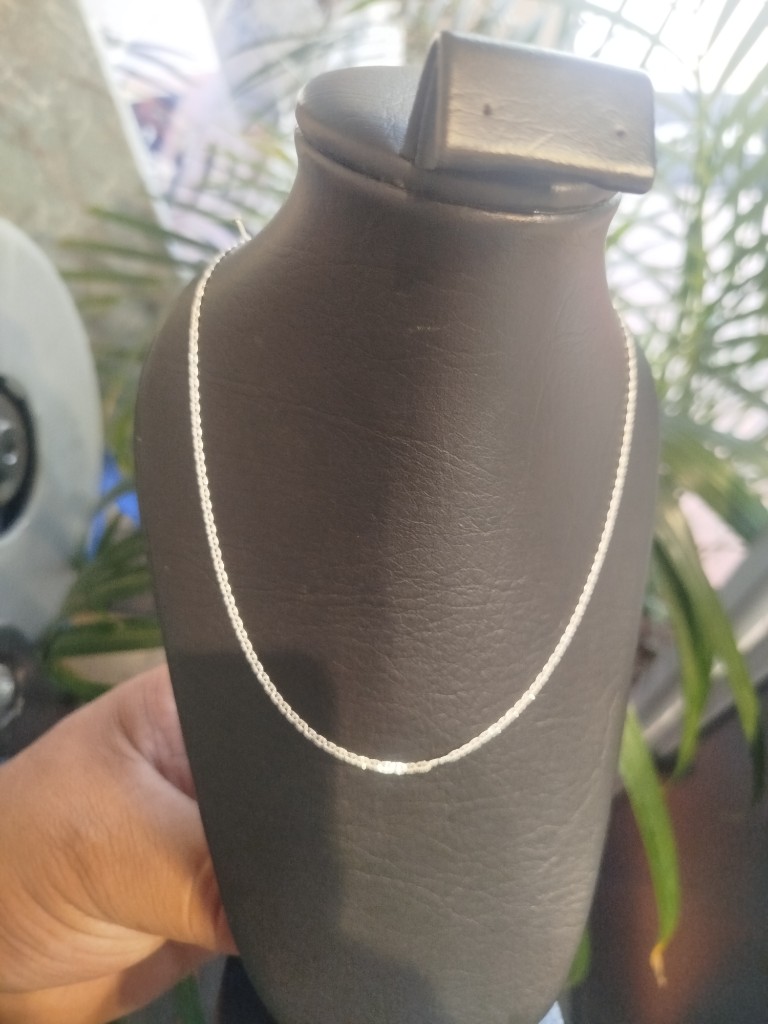 Cadena de plata tipo escalera martillada