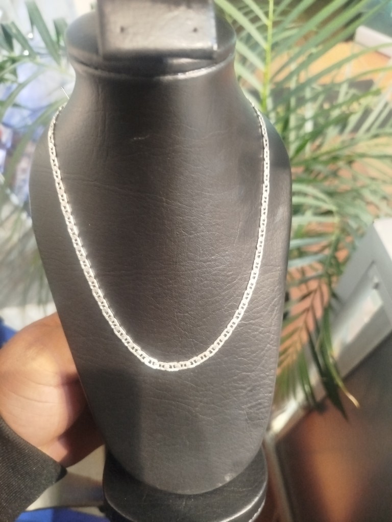 Cadena de plata tejido cartier diamantado