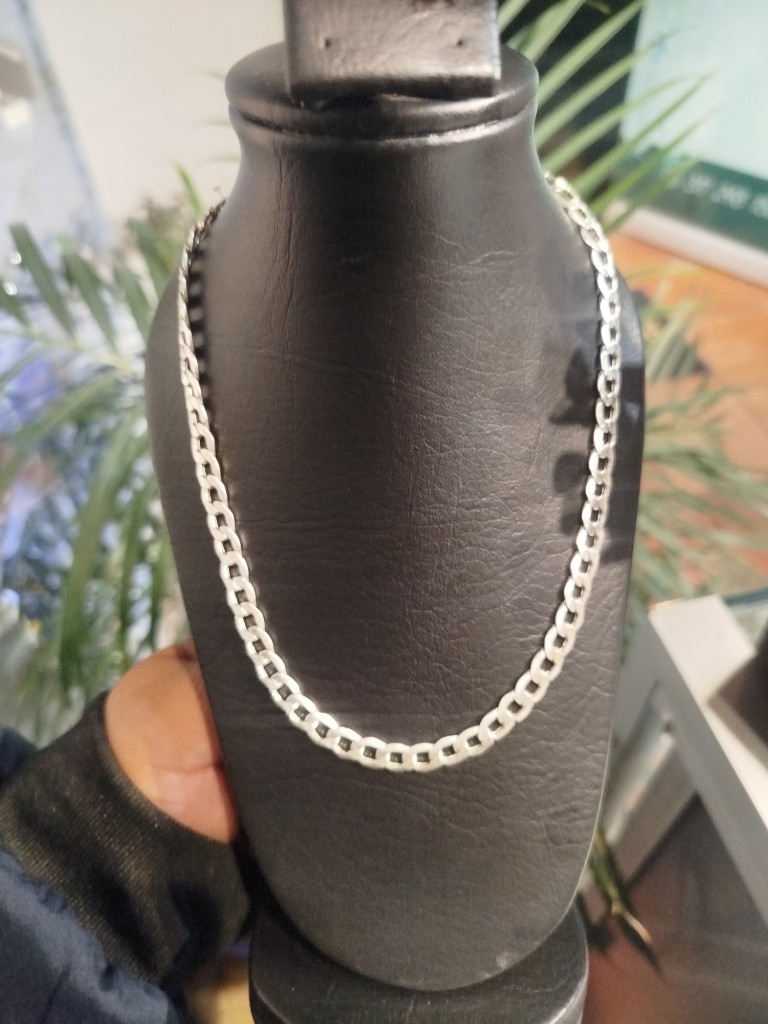 Cadena plata cubana gruesa