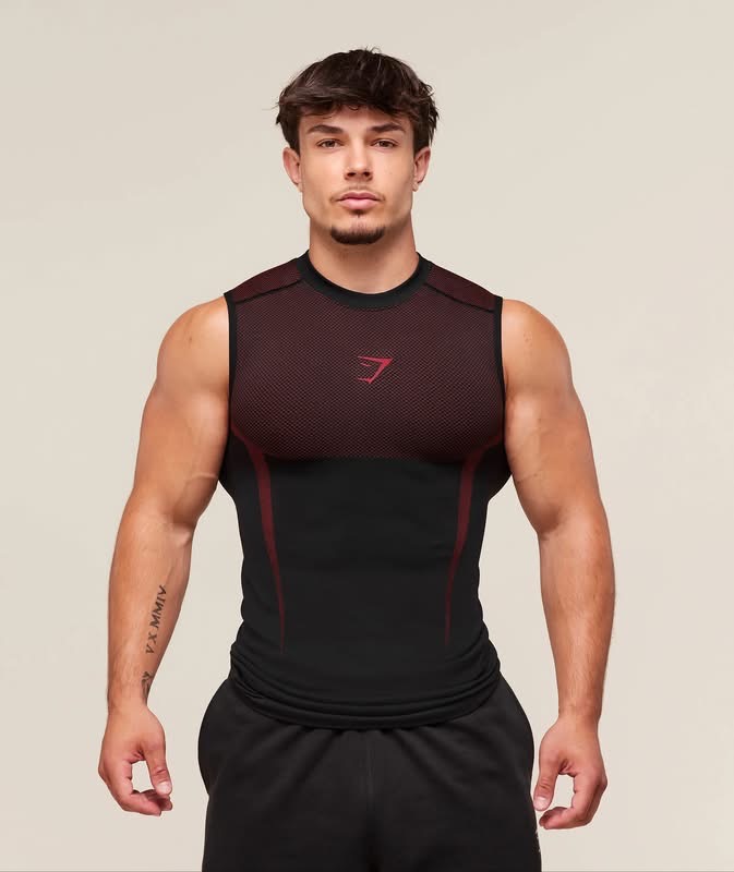 GymShark  Onyx 5.0 Seamless Sleeveless  T-Shirt Black/Carmine Red