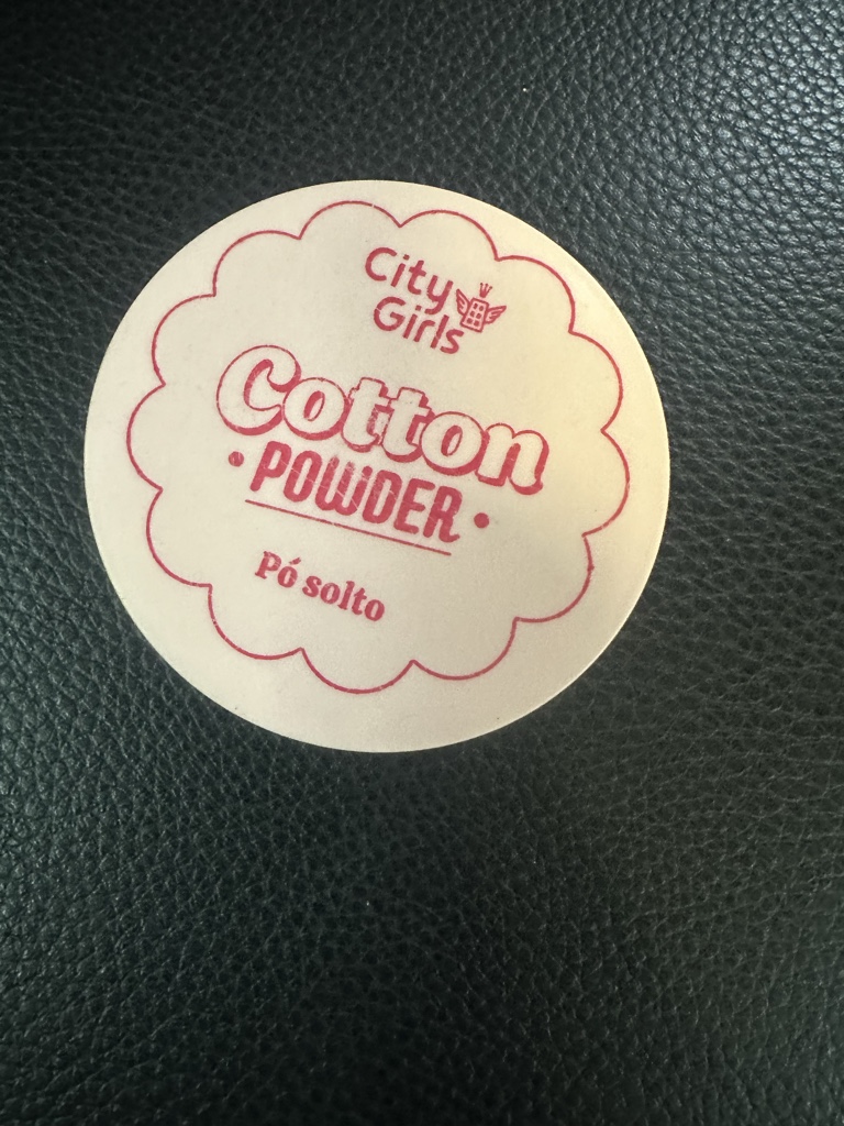 City Girls Cotton Powder polvo translúcido