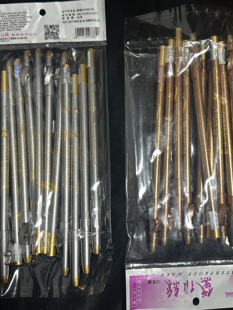 Pinceles maquillaje dorados set