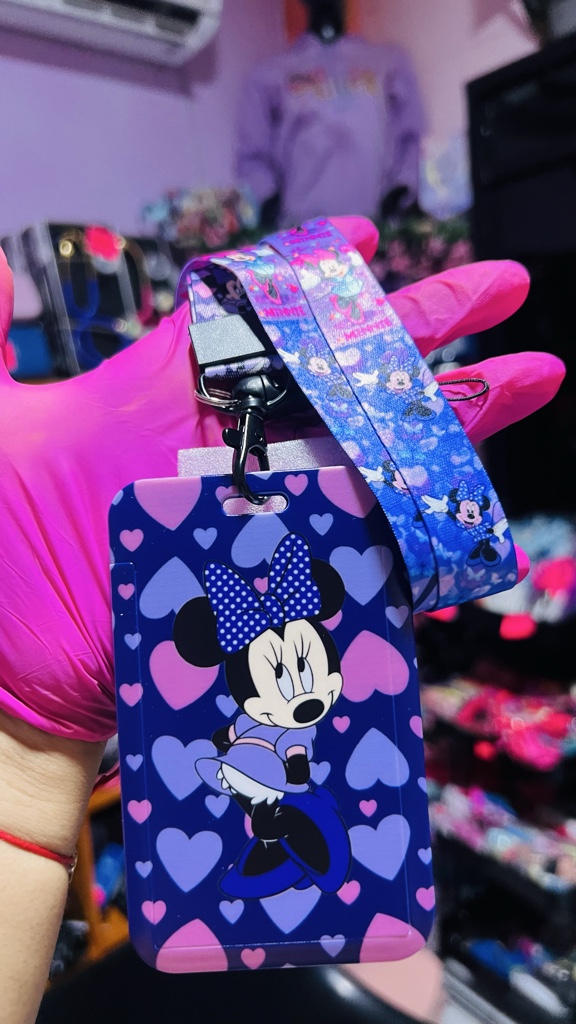 Minnie porta credencial azul