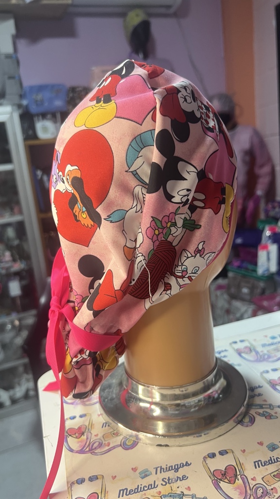Gorro quirúrgico fucsia estampado