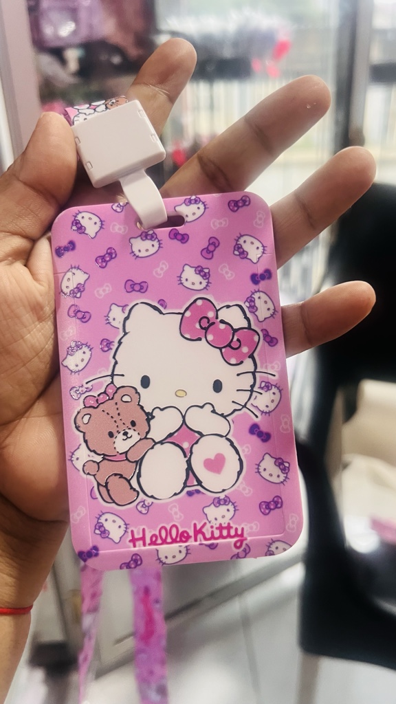 porta credencial Hello Kitty rosado