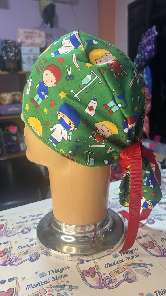 Gorro quirurgico verde estampado