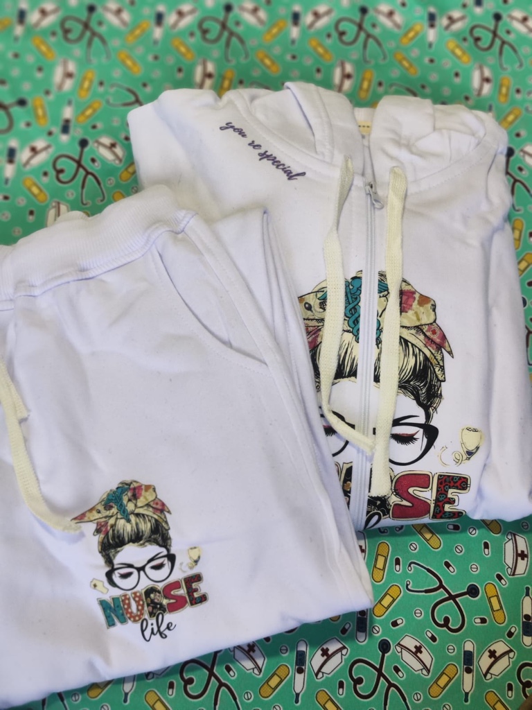 Conjunto capucha/jogger talla 40