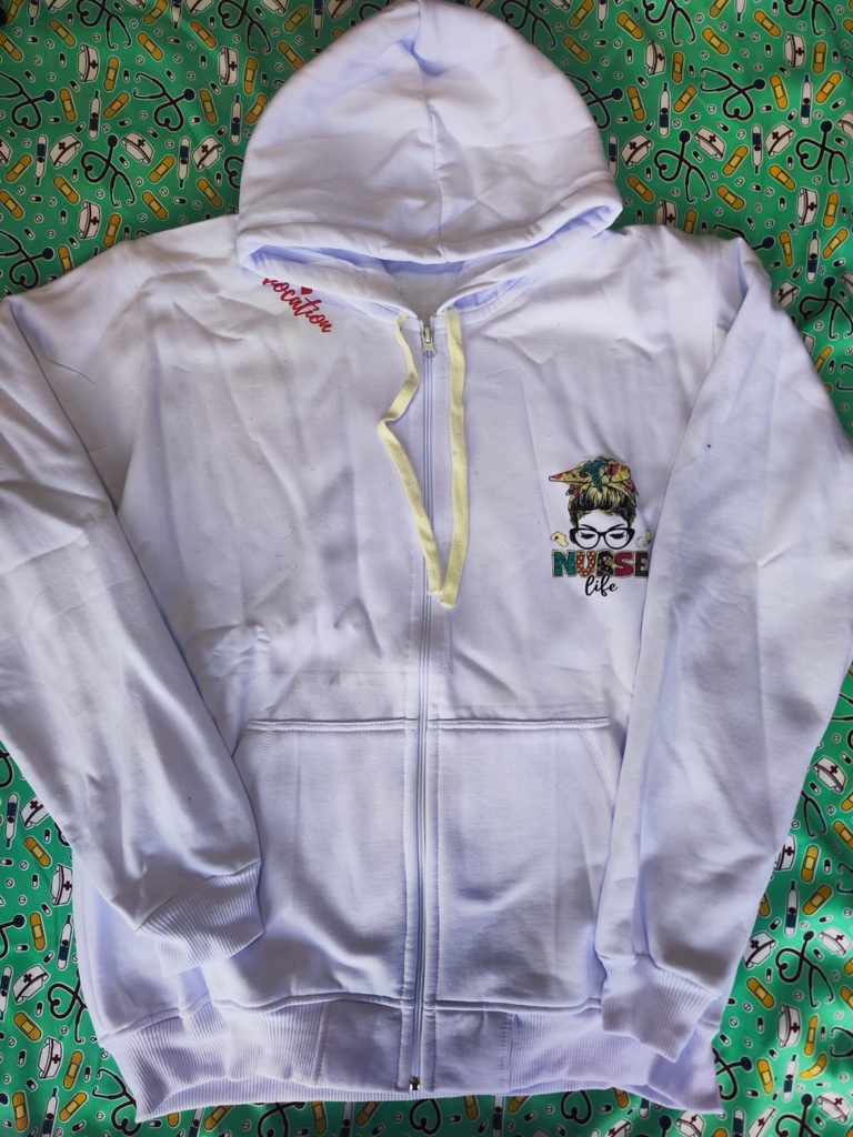 Conjunto capucha/ jogger talla 44