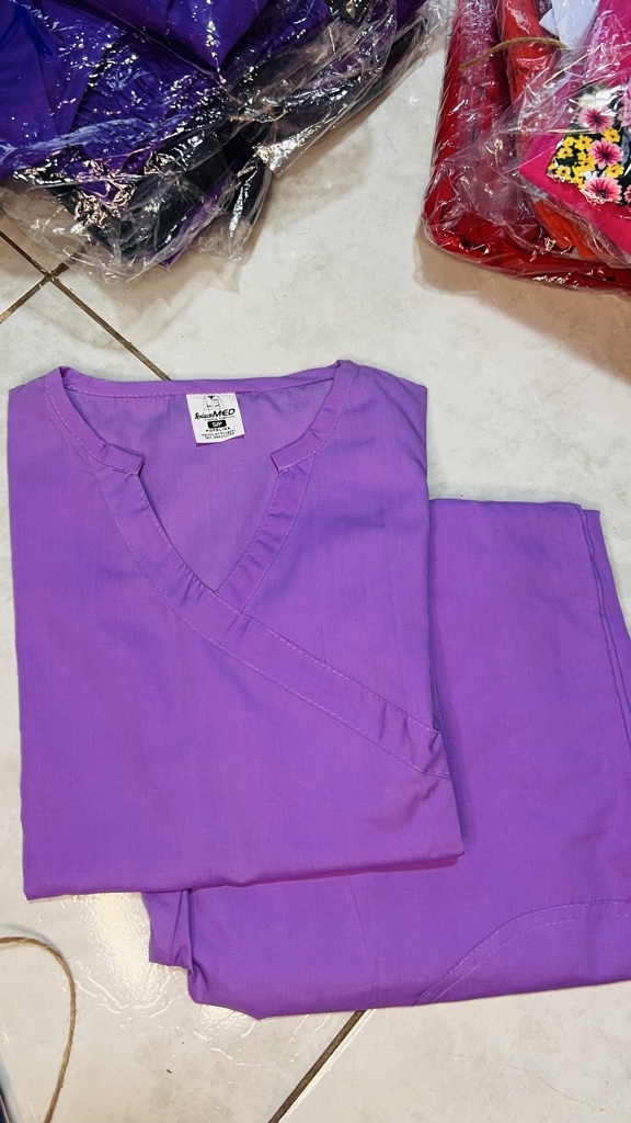 Uniforme morado S
