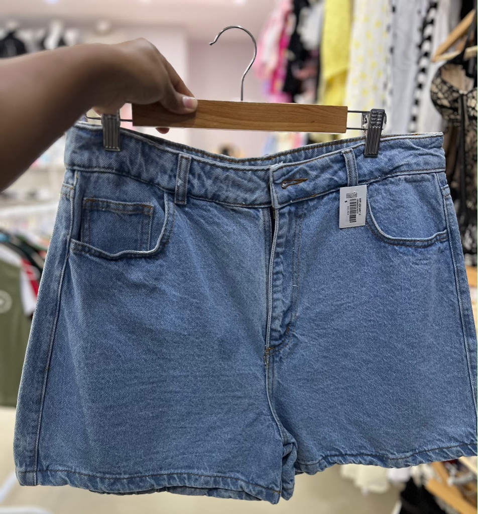 Shorts lucia