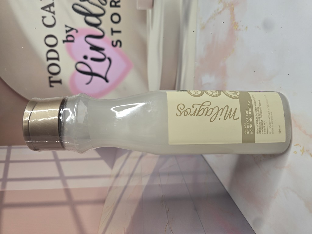 Shampoo  con ácido hialuronico
