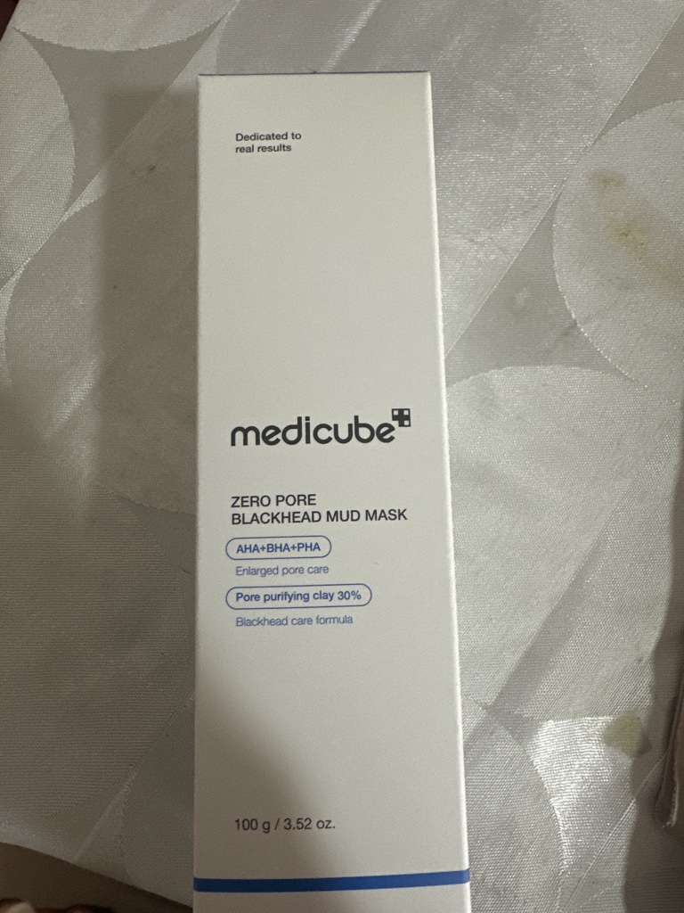Medicube Zero Pore mud mask