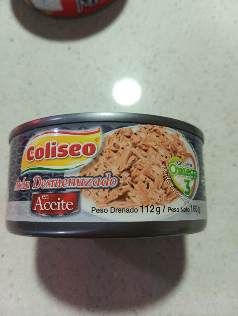 Coliseo atun desmenuzado en aceite