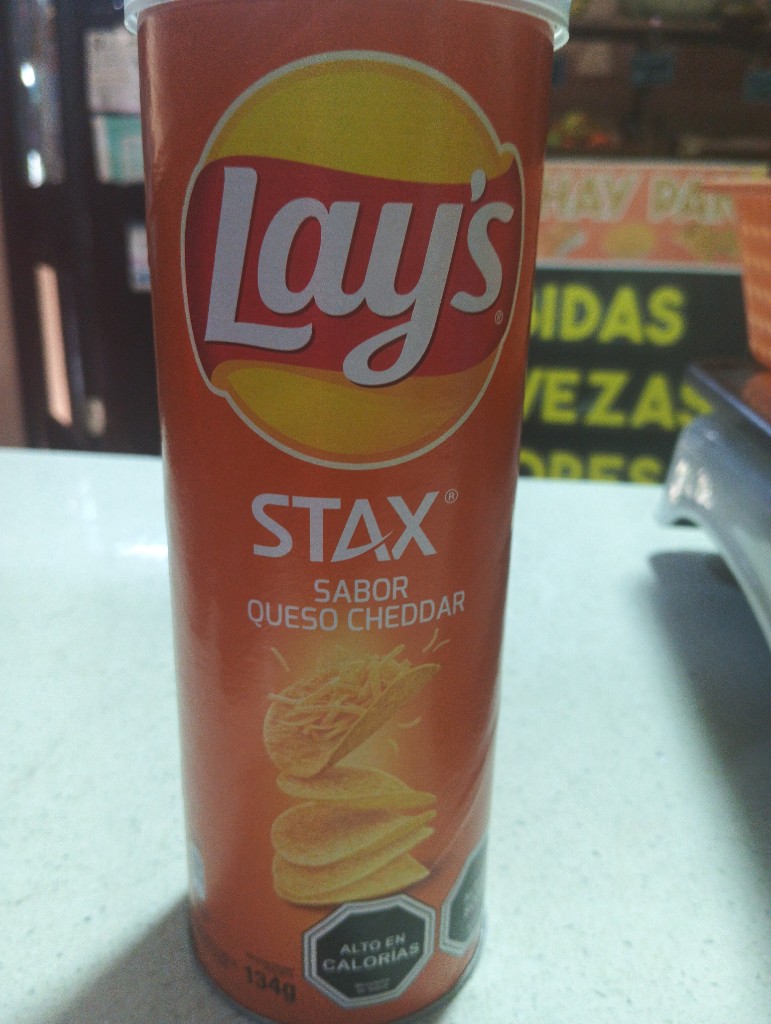 Lay's Stax queso cheddar 134g