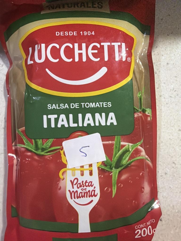 Salsa de tomate lucchetti 200g