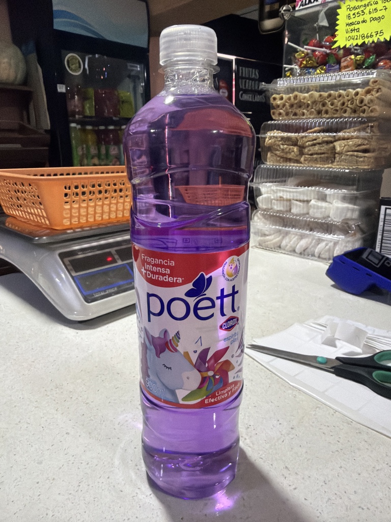 Poett espíritu play 900ml