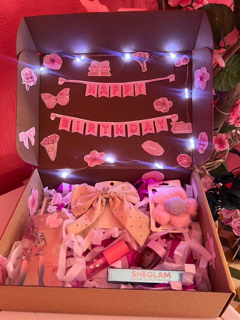 regalo rosa Happy Birthday