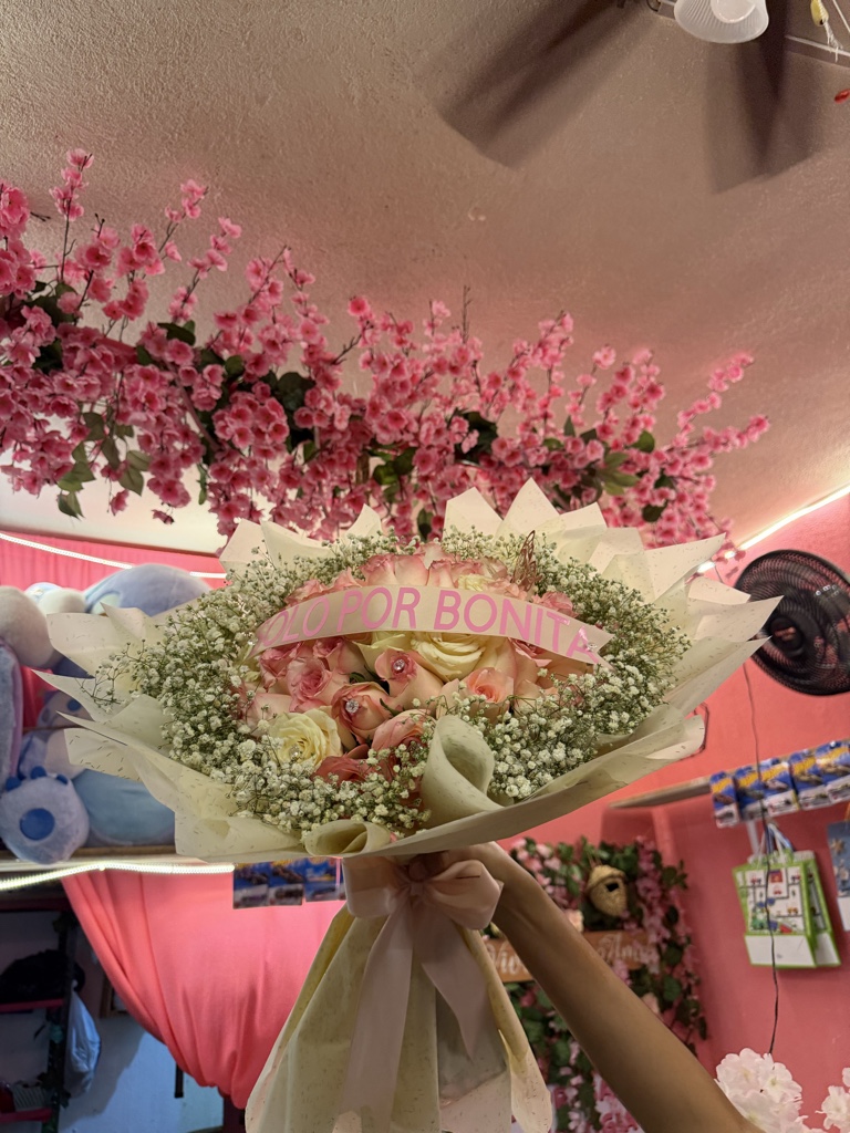 Ramo de rosas rosadas