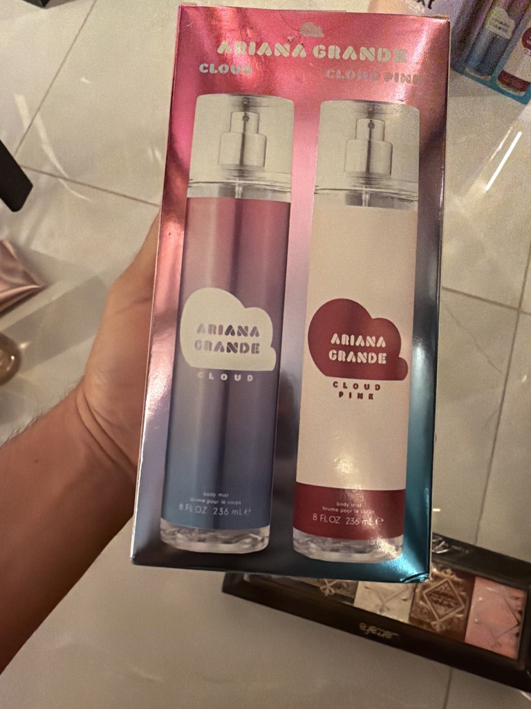 Set Ariana grande splast