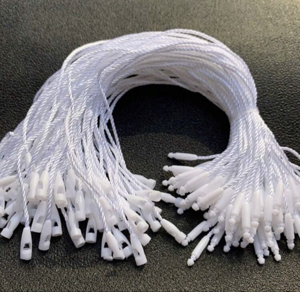 Cordones blancos para etiqueta