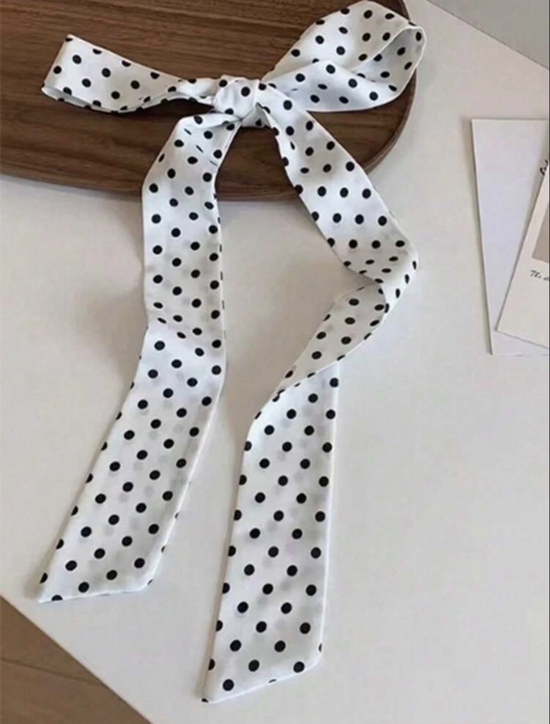 Mascada blanca Polka