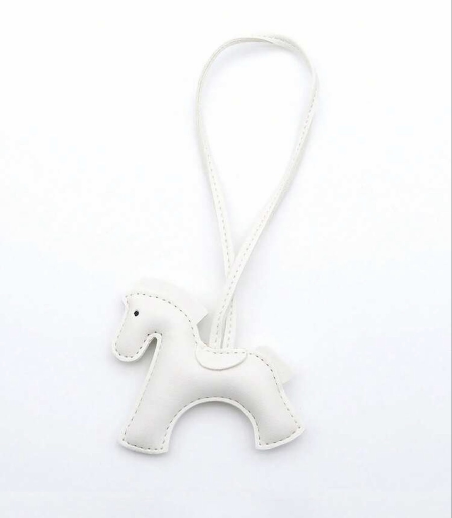 Charm caballo blanco