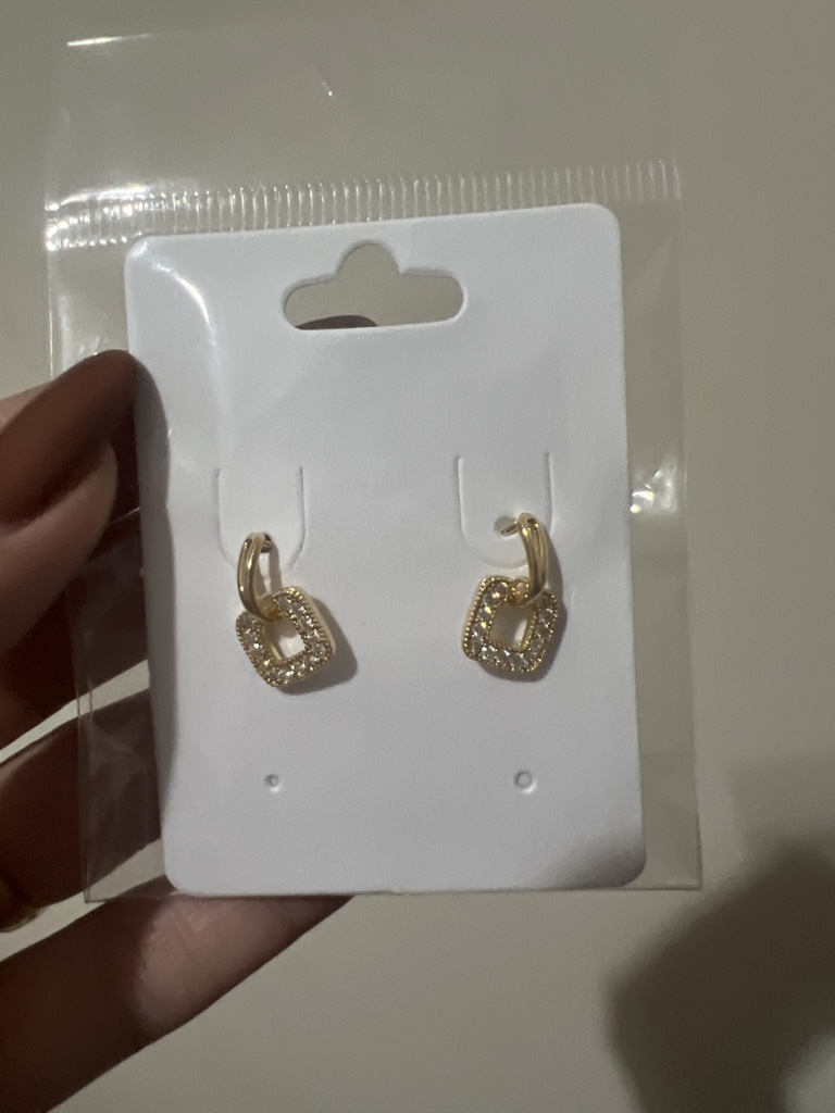 Brinco Quadrado com Zircônia - Banhado a Ouro