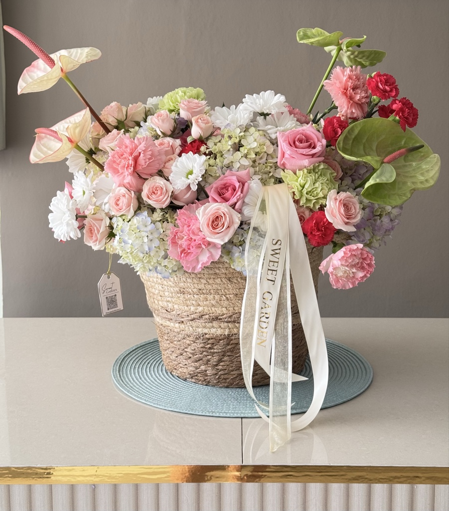 Sweet Garden arreglo floral rosado