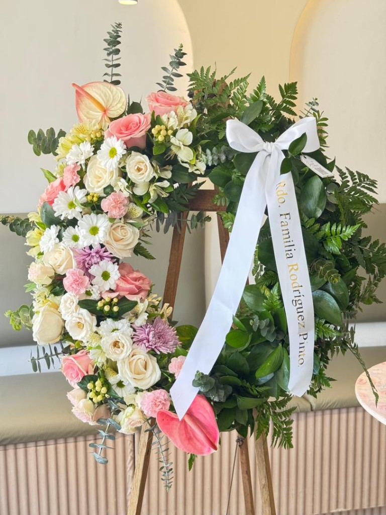 Corona floral Cepelio