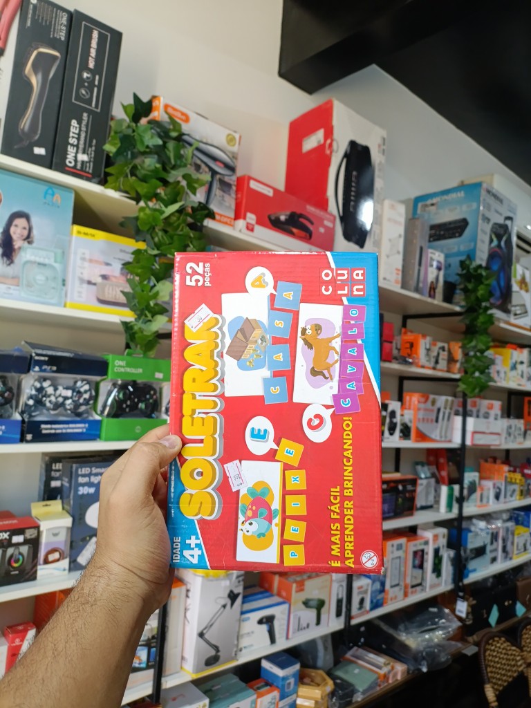 Brinquedo soletrar