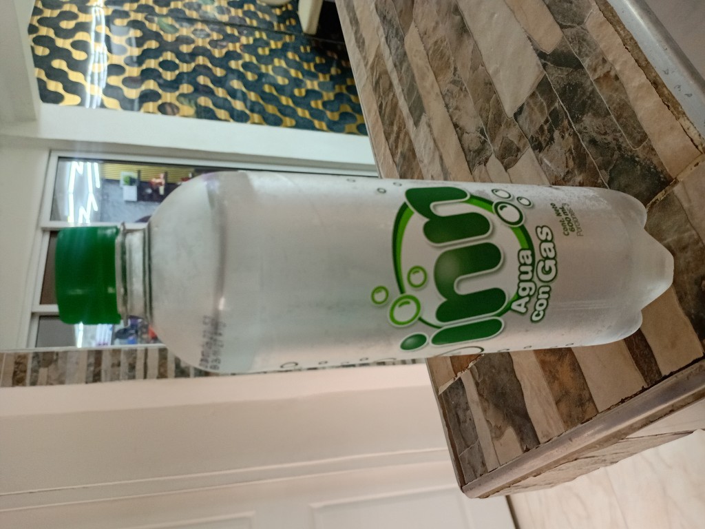 Agua con gas