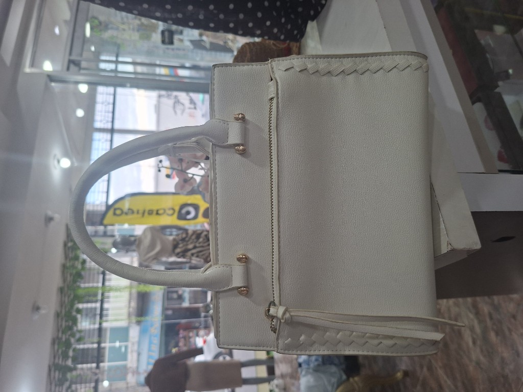 cartera blanca mediana laterre