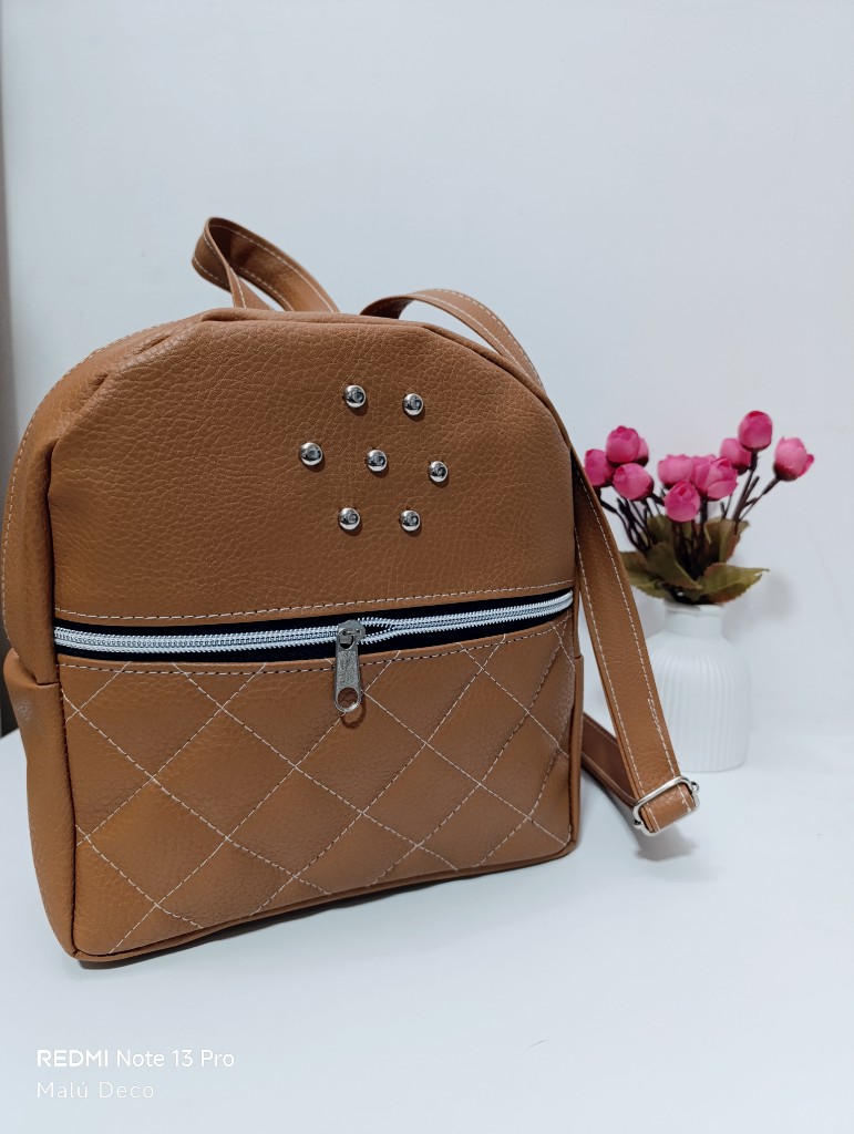 Mini Mochila cuerina