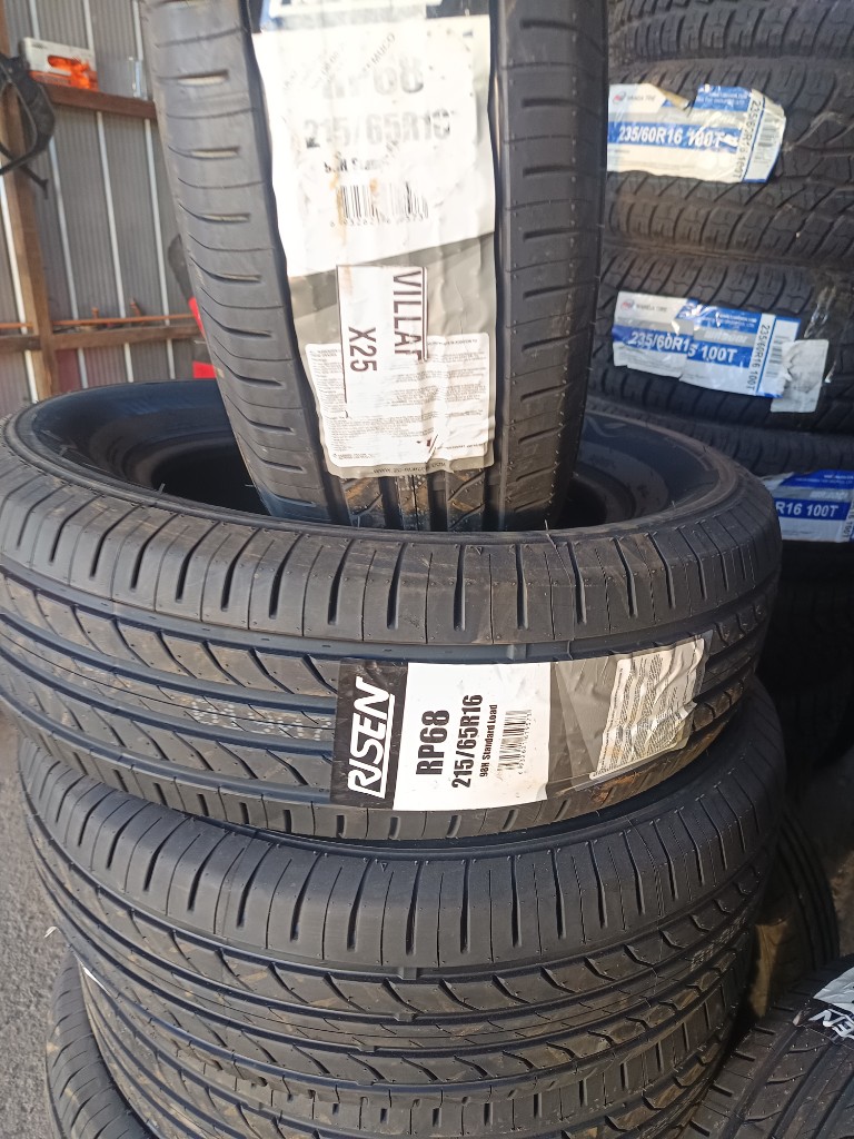 V 215/65/r16 risen