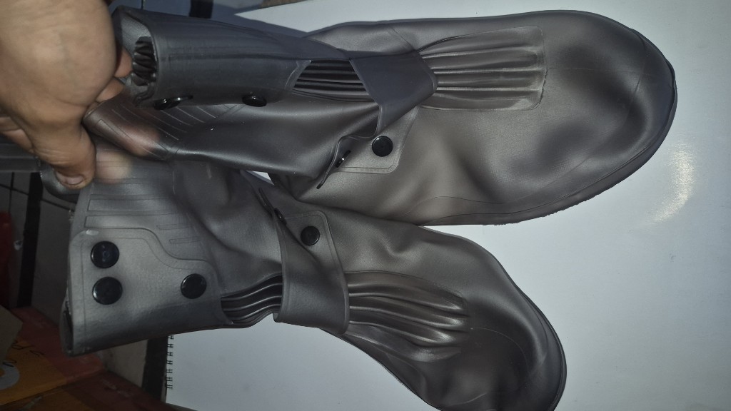 Zapatos de ule para la lluvia