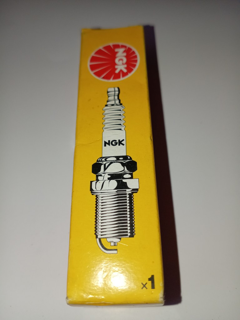 Bujia NGK LMAR8A-9