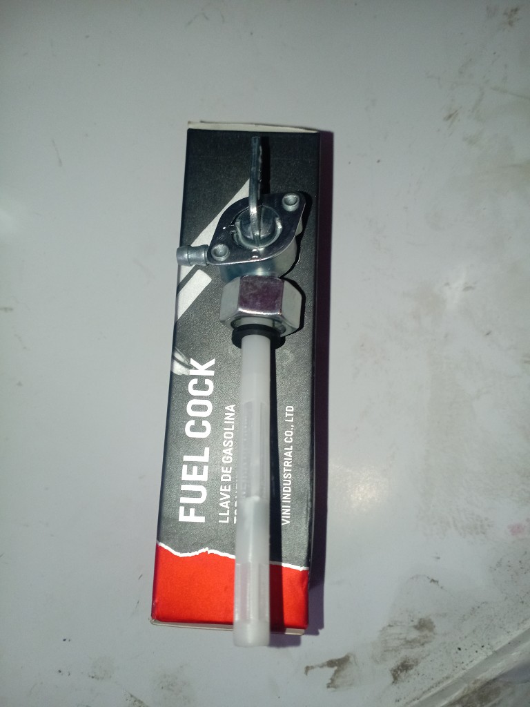Llave de gasolina CR1