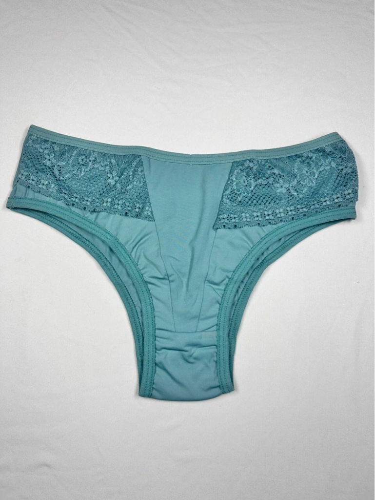 Tanga larguinha com renda