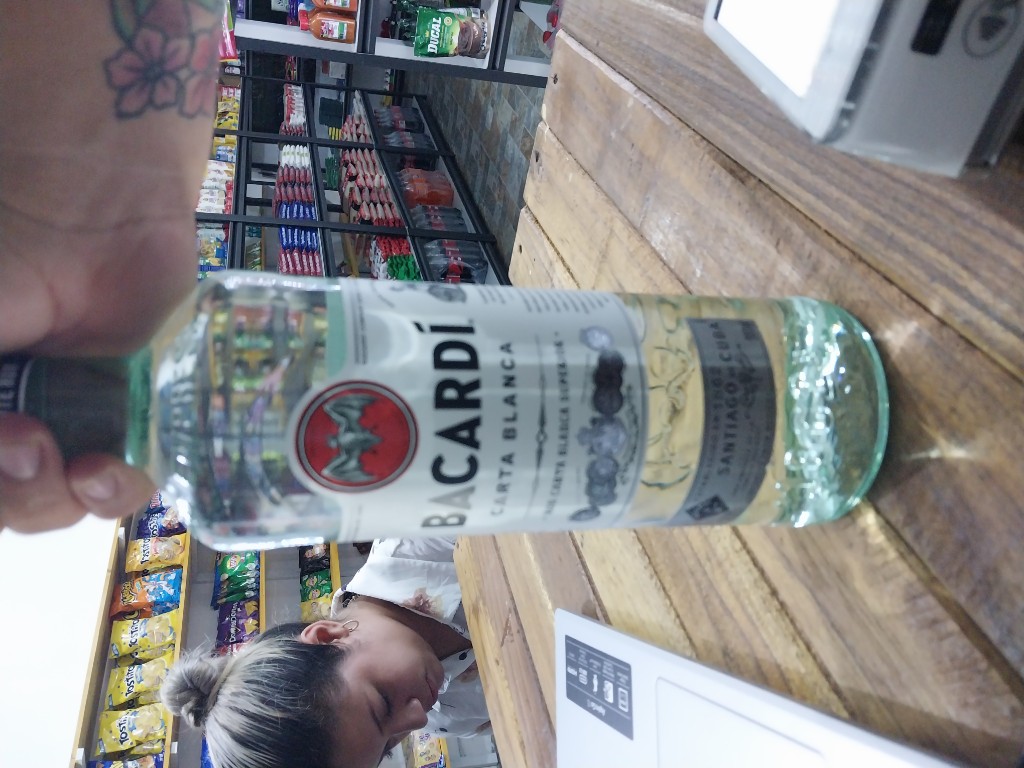 Bacardi carta blanca