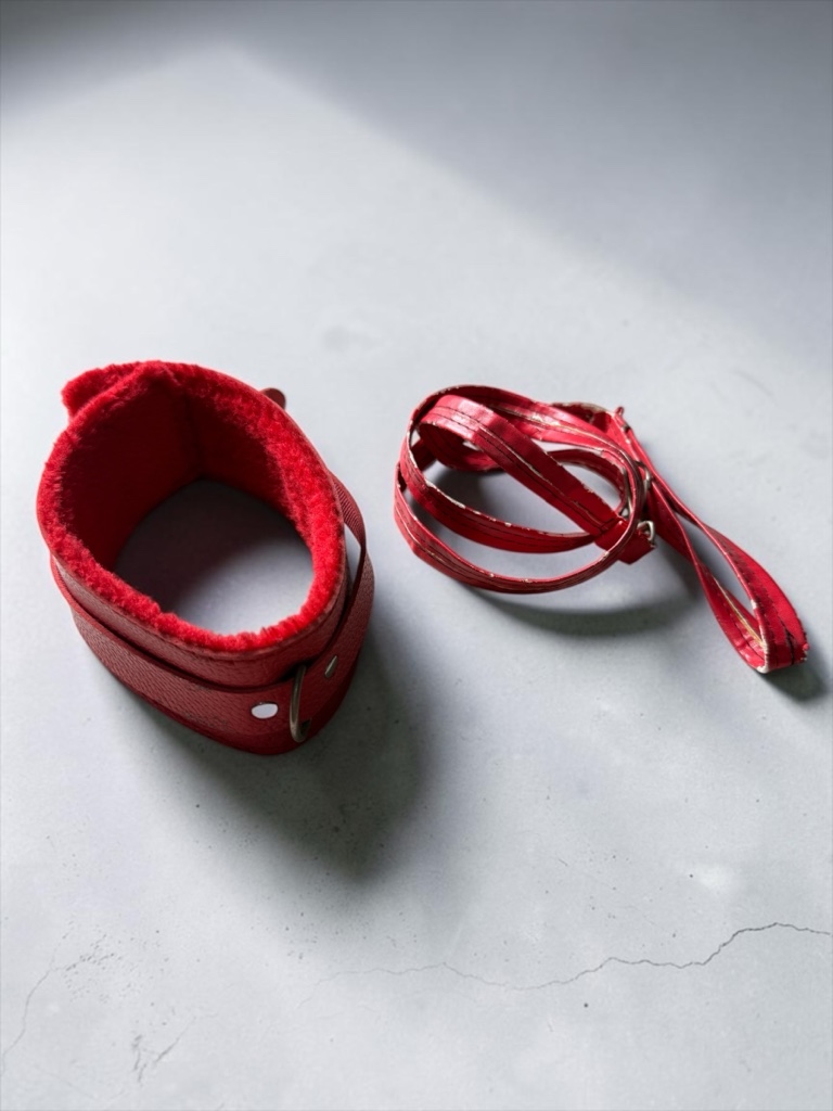 CUELLO SUMISION ROJO