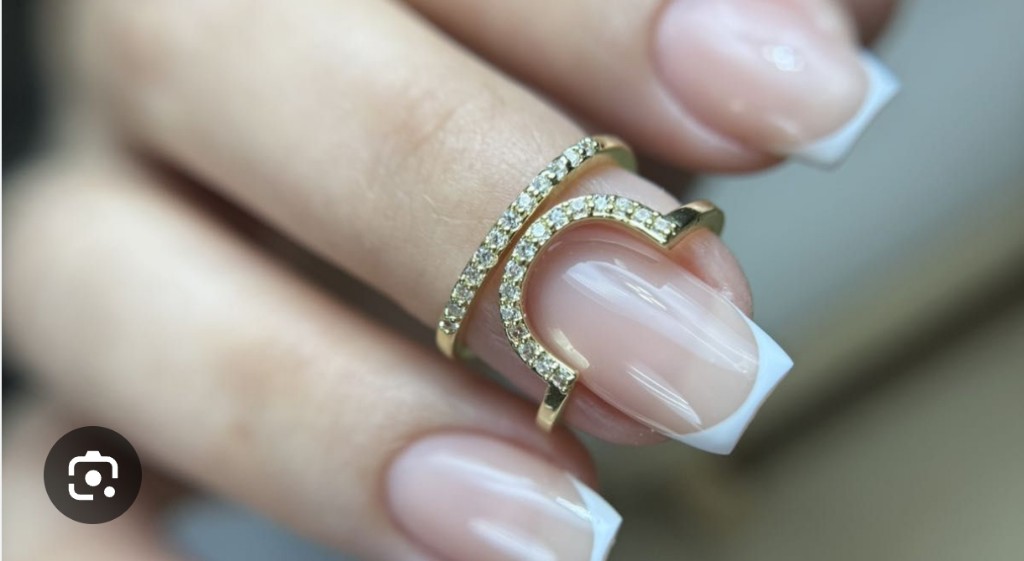 Anillo Dorado Ajustable Corto