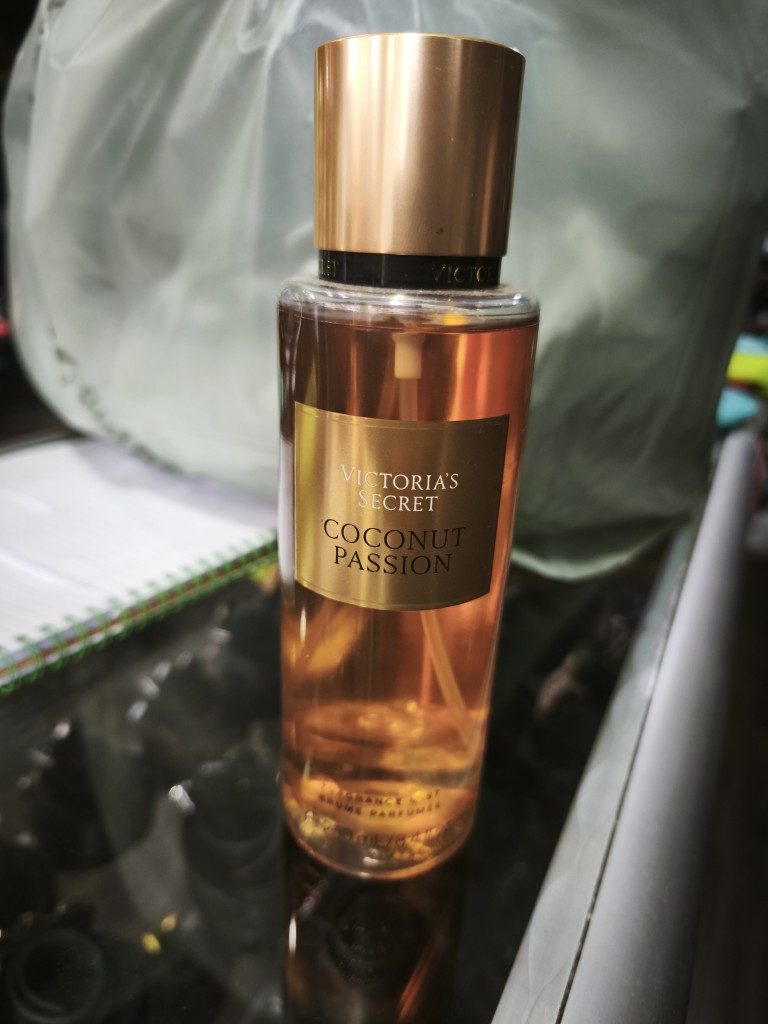 Victoria Secret Coconut Passion