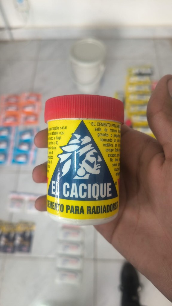 El Cacique cemento para radiadores